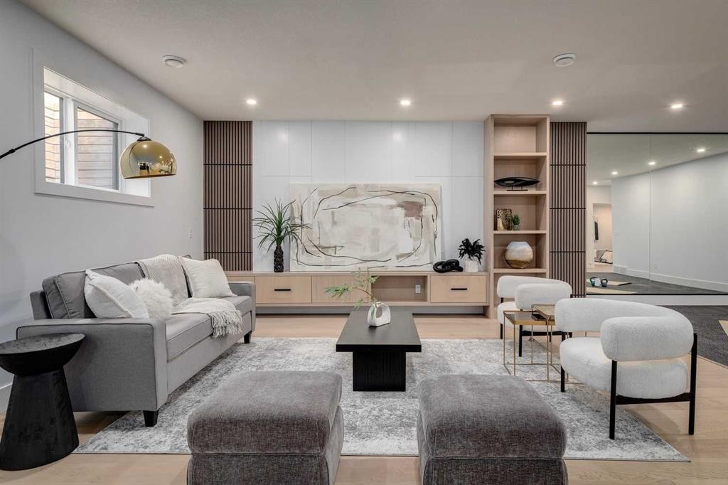 3444 Lane Crescent Sw, Calgary, AB - Indoor