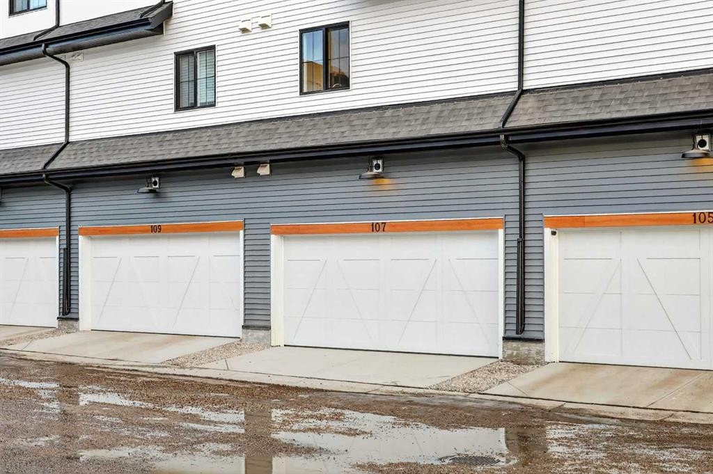 107-1750 Rangeview Drive Se, Calgary, AB - Outdoor With Exterior