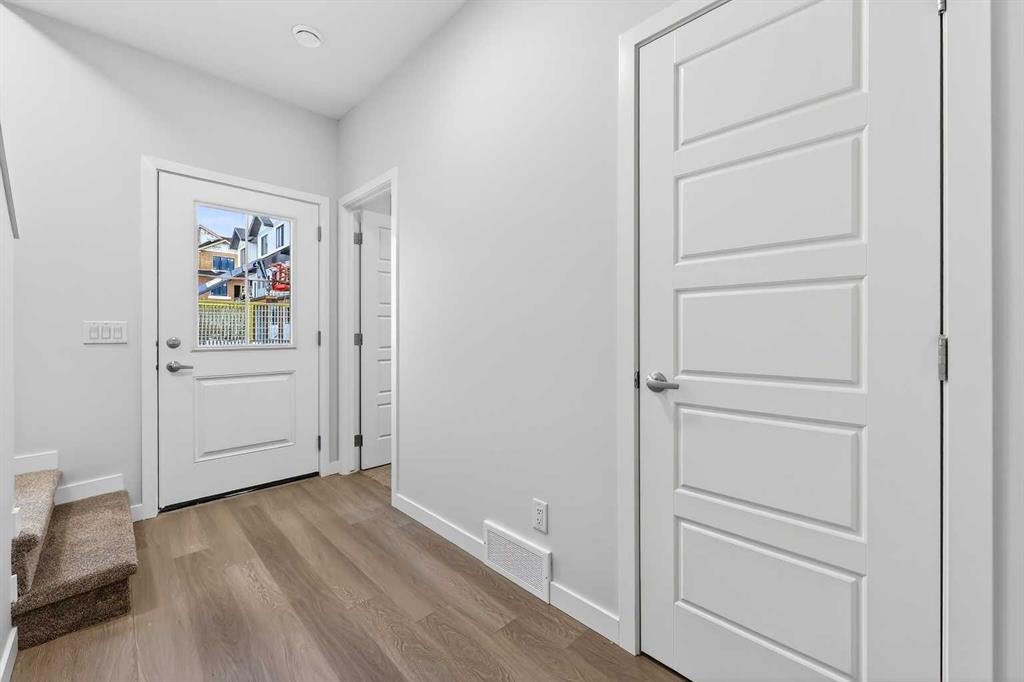 412-1750 Rangeview Drive Se, Calgary, AB - Indoor Photo Showing Other Room