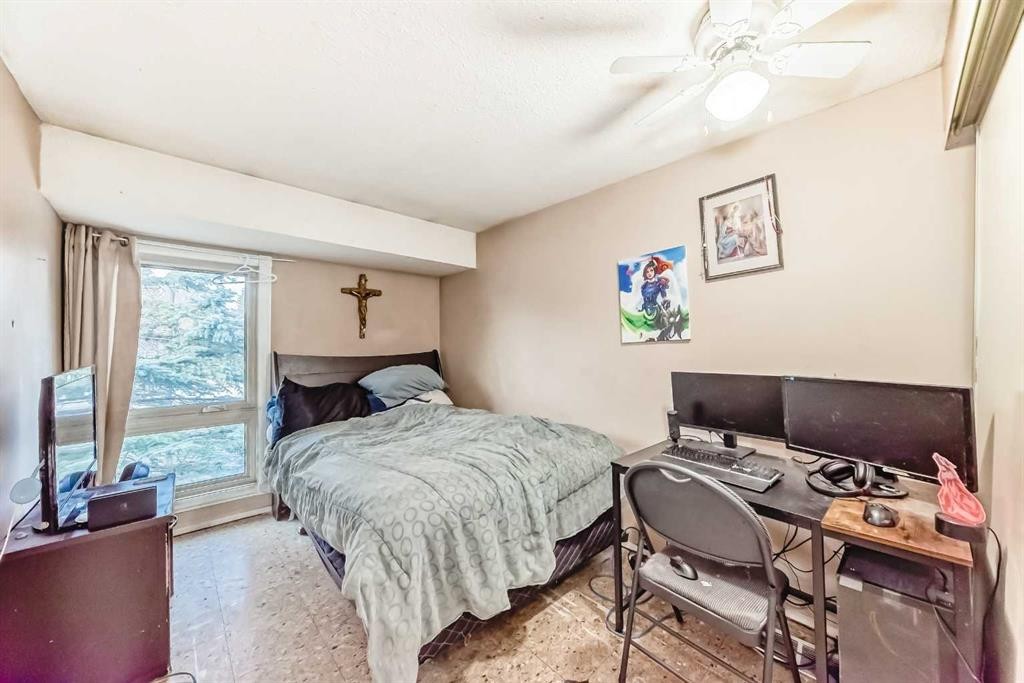 2319 56 Street Ne, Calgary, AB - Indoor