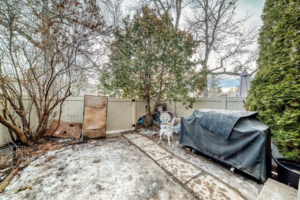 2319 56 Street Ne, Calgary, AB - Outdoor