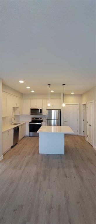 403-660 Shawnee Square Sw, Calgary, AB - Indoor Photo Showing Kitchen