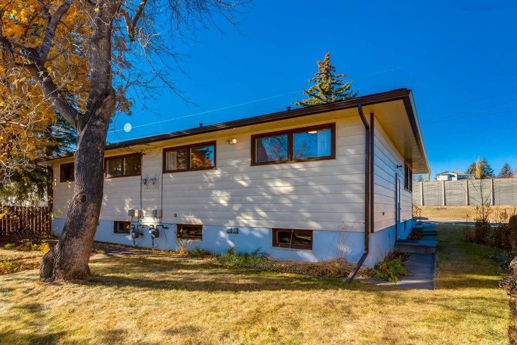 126 Winston Drive Sw, Calgary, AB - Outdoor
