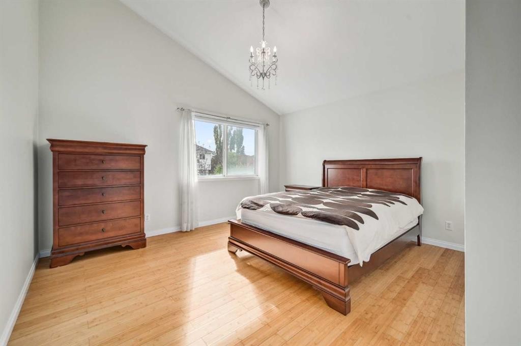 292 Arbour Crest Drive Nw, Calgary, AB - Indoor Photo Showing Bedroom