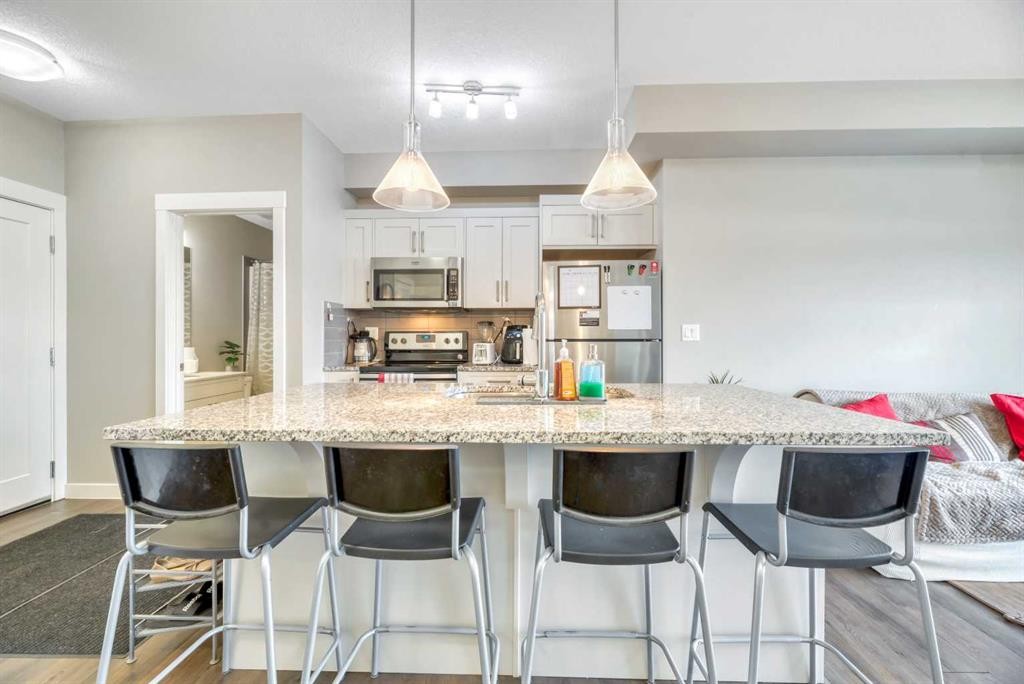 119-10 Walgrove Walk Se, Calgary, AB - Indoor Photo Showing Kitchen With Upgraded Kitchen