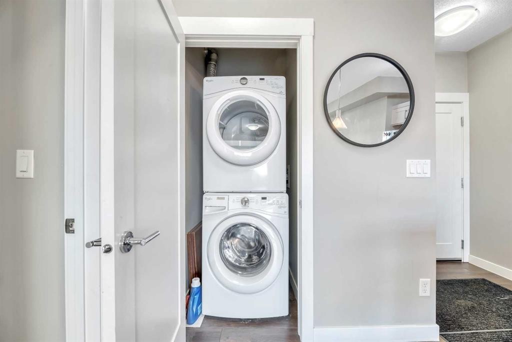 119-10 Walgrove Walk Se, Calgary, AB - Indoor Photo Showing Laundry Room