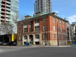 1324 1 Street SW Calgary, AB T2R 0V7