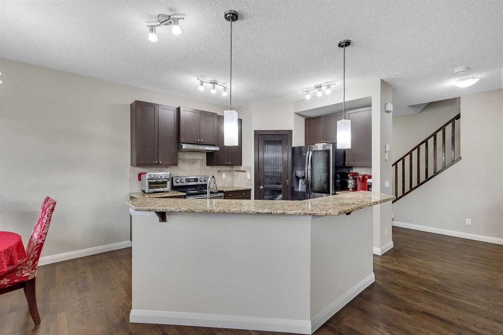 1564 Copperfield Boulevard Se, Calgary, AB - Indoor Photo Showing Kitchen With Upgraded Kitchen