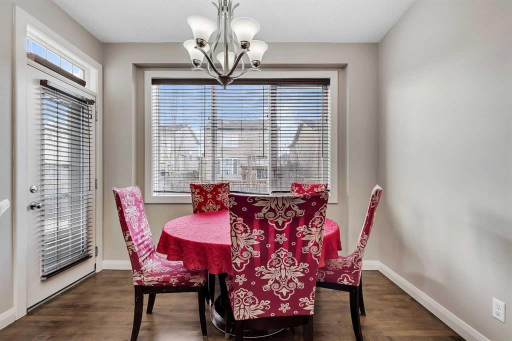 1564 Copperfield Boulevard Se, Calgary, AB - Indoor Photo Showing Dining Room