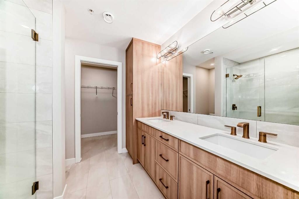 8206-1802 Mahogany Boulevard Se, Calgary, AB - Indoor Photo Showing Bathroom