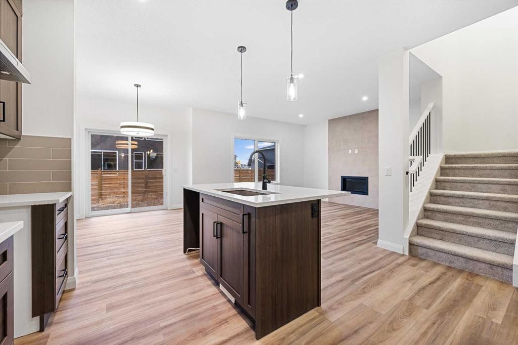 72 Dawson Wharf Mount, Chestermere, AB - Indoor Photo Showing Kitchen
