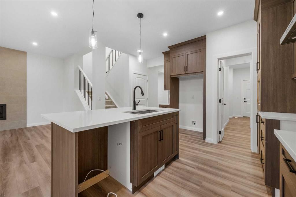 72 Dawson Wharf Mount, Chestermere, AB - Indoor Photo Showing Kitchen