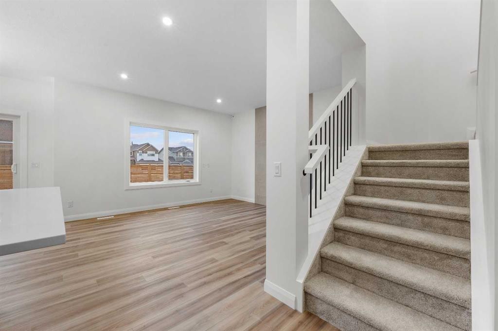 72 Dawson Wharf Mount, Chestermere, AB - Indoor Photo Showing Other Room