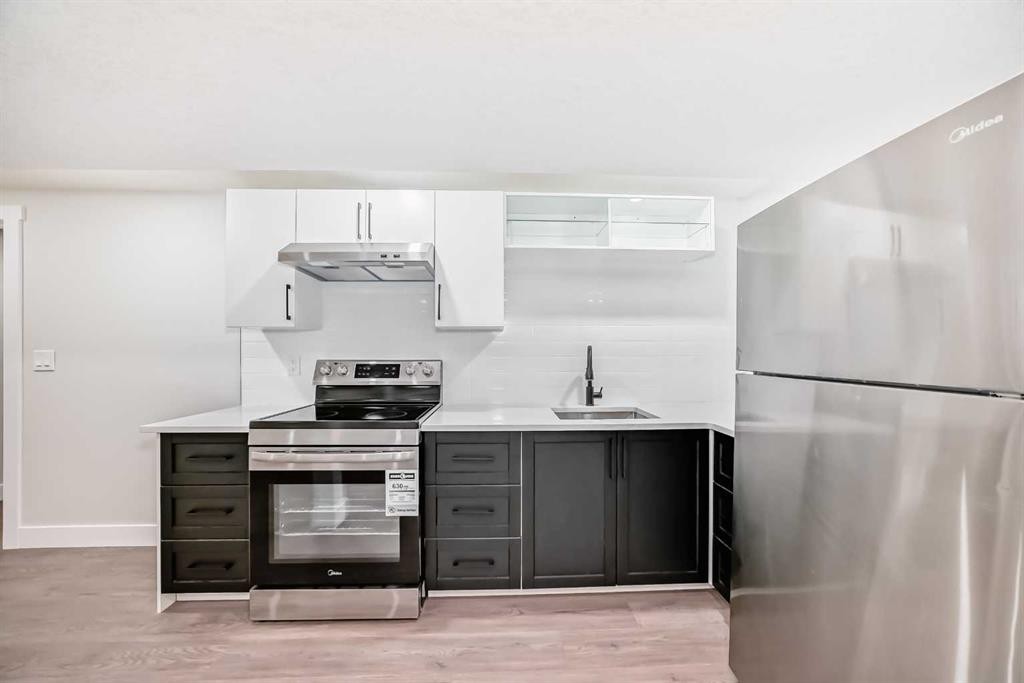 116 Rundlecairn Rise Ne, Calgary, AB - Indoor Photo Showing Kitchen