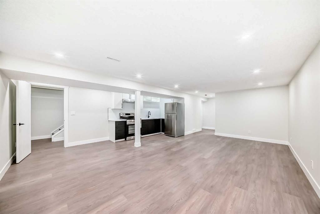 116 Rundlecairn Rise Ne, Calgary, AB - Indoor