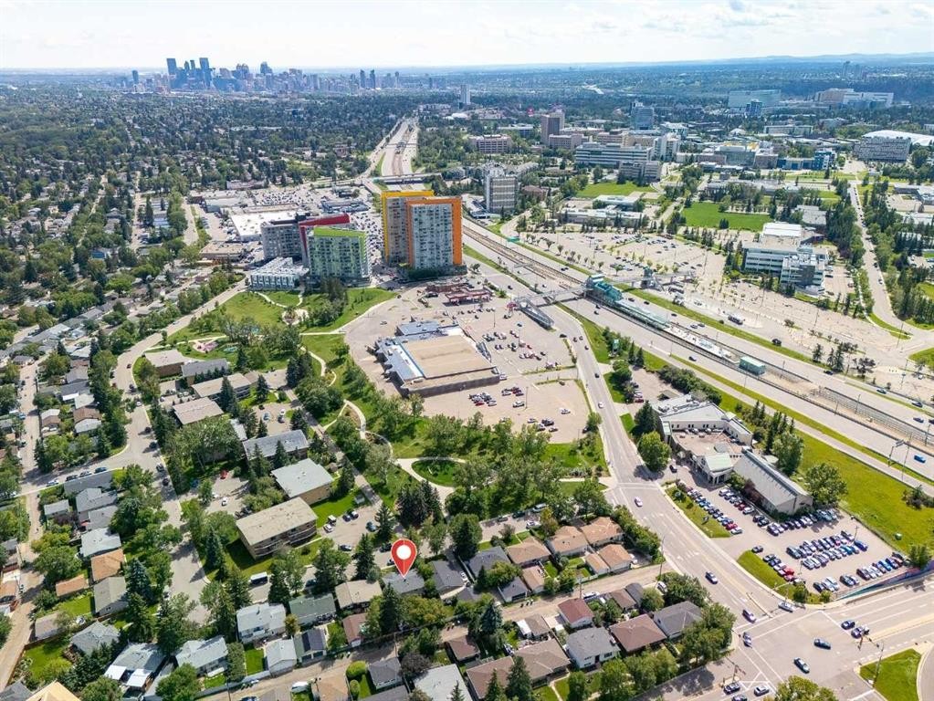 3152 Blakiston Drive Nw, Calgary, AB - Outdoor With View