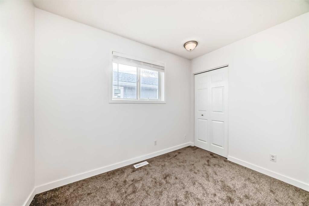 16218 Shawbrooke Road Sw, Calgary, AB - Indoor Photo Showing Other Room
