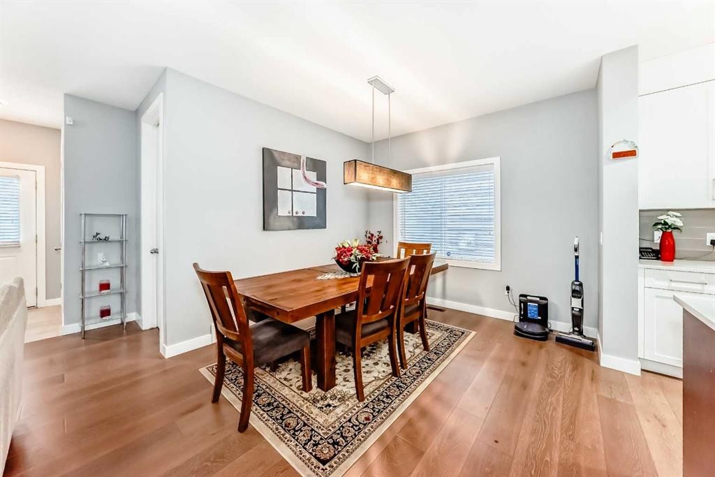 512 Baysprings Lane Sw, Airdrie, AB - Indoor Photo Showing Dining Room