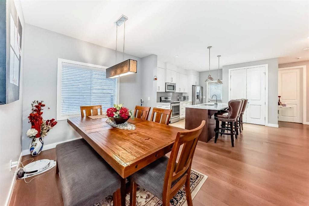 512 Baysprings Lane Sw, Airdrie, AB - Indoor Photo Showing Dining Room