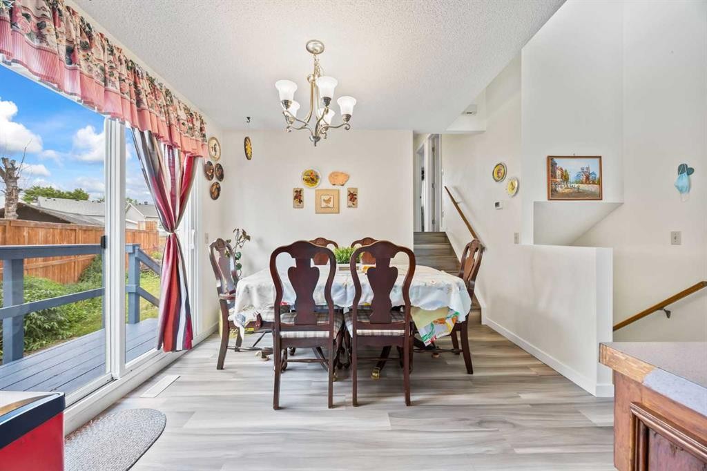 44 Taraglen Place Ne, Calgary, AB - Indoor Photo Showing Dining Room