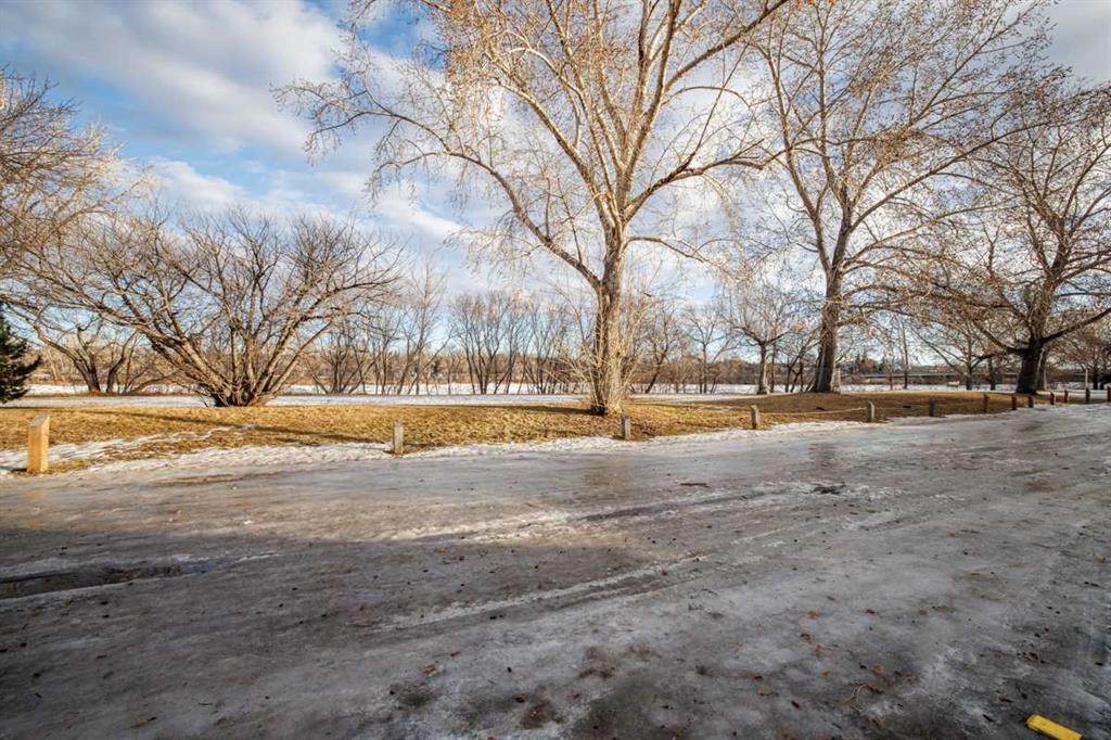 1016 8 Avenue Se, Calgary, AB - Outdoor With View