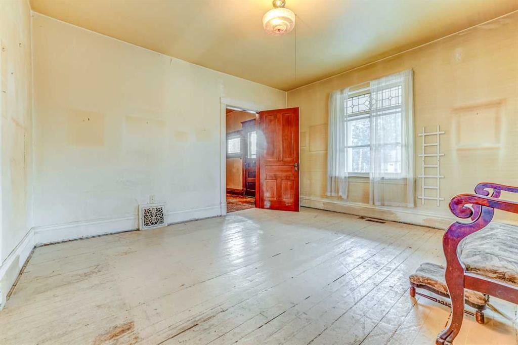 1016 8 Avenue Se, Calgary, AB - Indoor