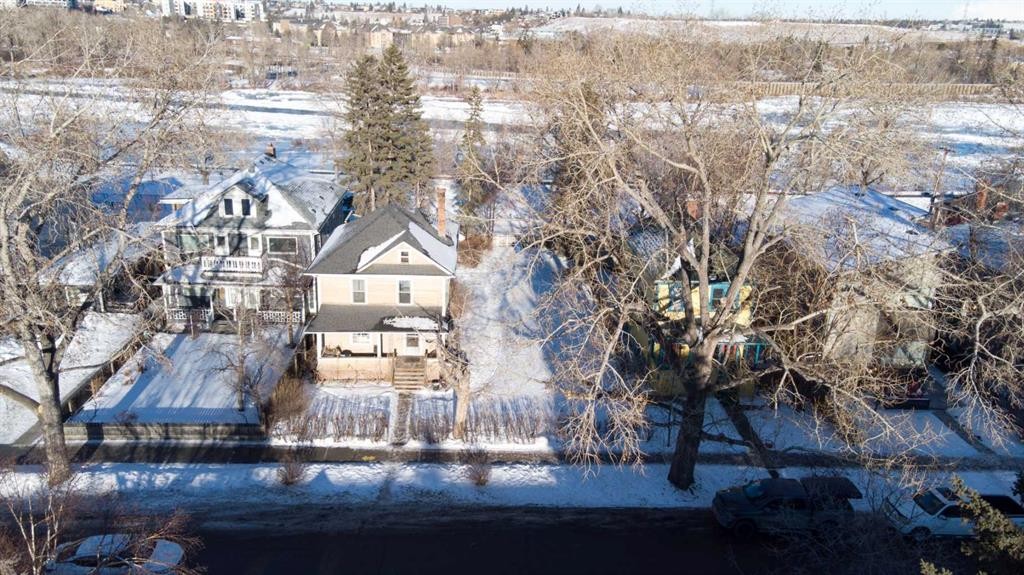 1016 8 Avenue Se, Calgary, AB - Outdoor With View