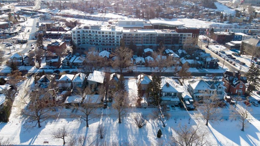 1016 8 Avenue Se, Calgary, AB - Outdoor With View