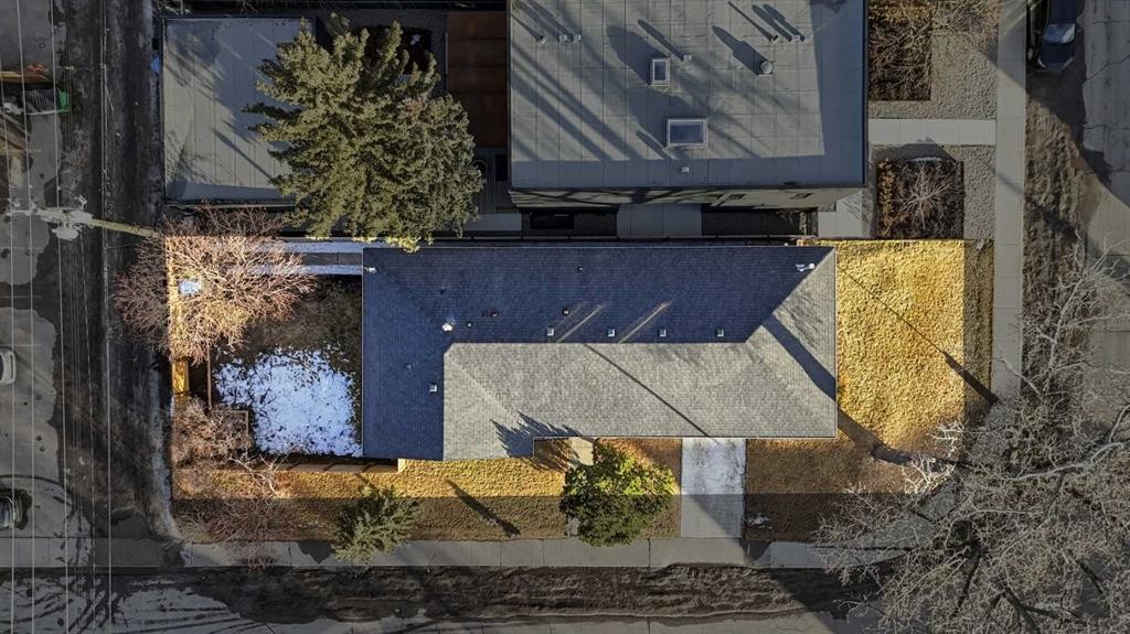 2004 18 Street Nw, Calgary, AB - Outdoor