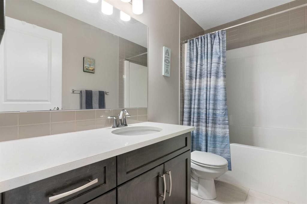 67 Fireside Terrace, Cochrane, AB - Indoor Photo Showing Bathroom