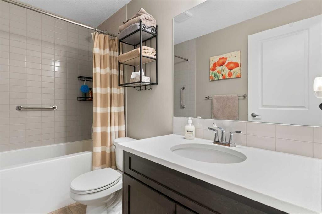 67 Fireside Terrace, Cochrane, AB - Indoor Photo Showing Bathroom