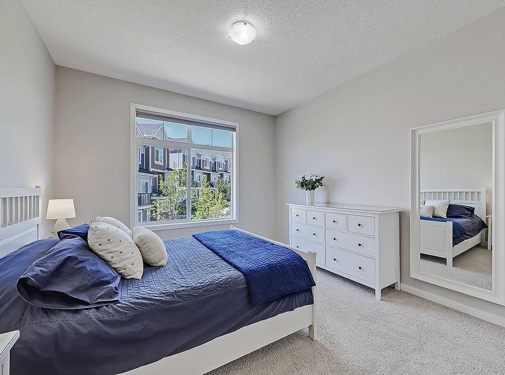 117 Nolancrest Common Nw, Calgary, AB - Indoor Photo Showing Bedroom