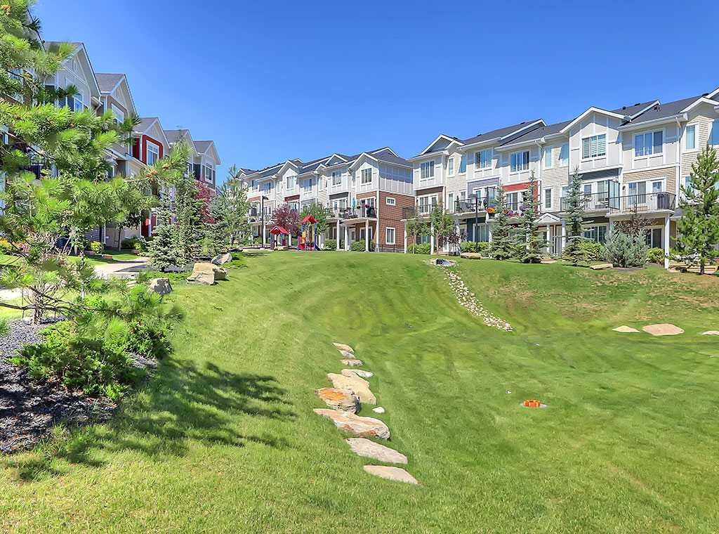 117 Nolancrest Common Nw, Calgary, AB - Outdoor