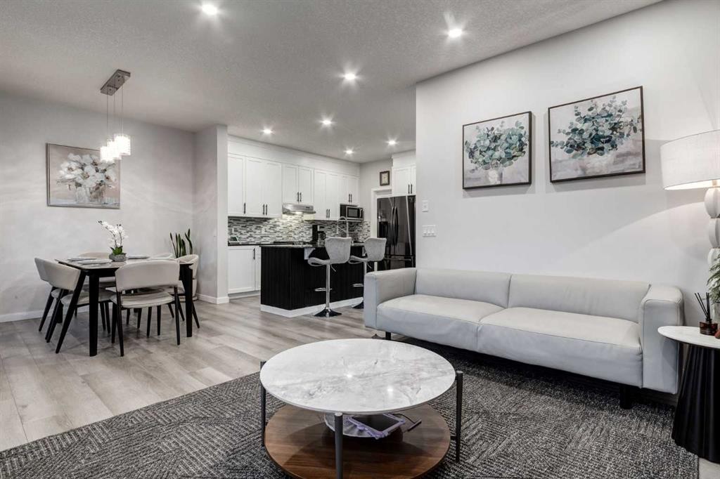 110 Sage Bank Grove Nw, Calgary, AB - Indoor Photo Showing Living Room