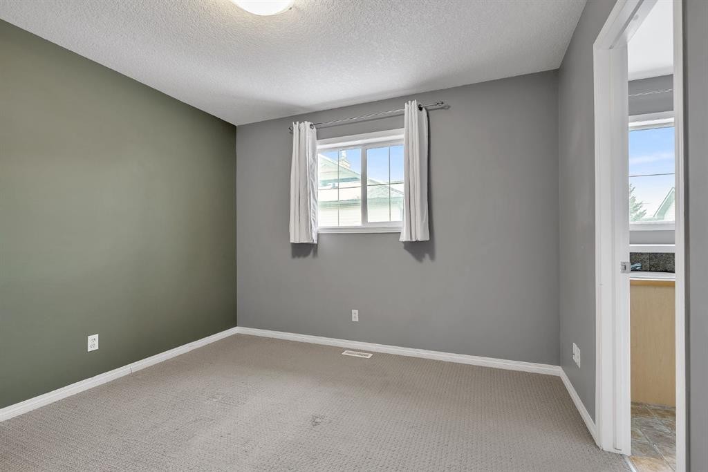 106 Ranch Ridge Meadow, Strathmore, AB - Indoor Photo Showing Other Room