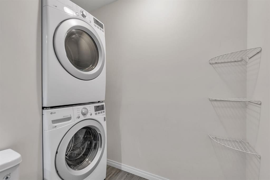 106 Ranch Ridge Meadow, Strathmore, AB - Indoor Photo Showing Laundry Room