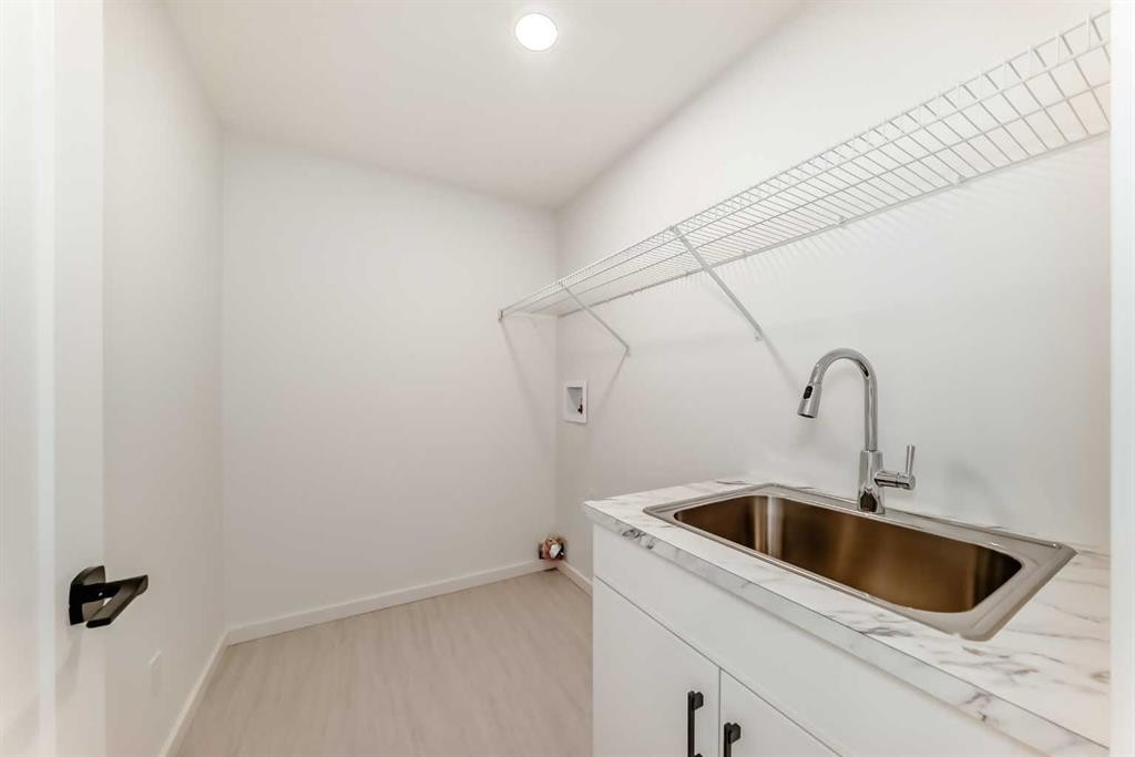 63 Creekside Path Sw, Calgary, AB - Indoor