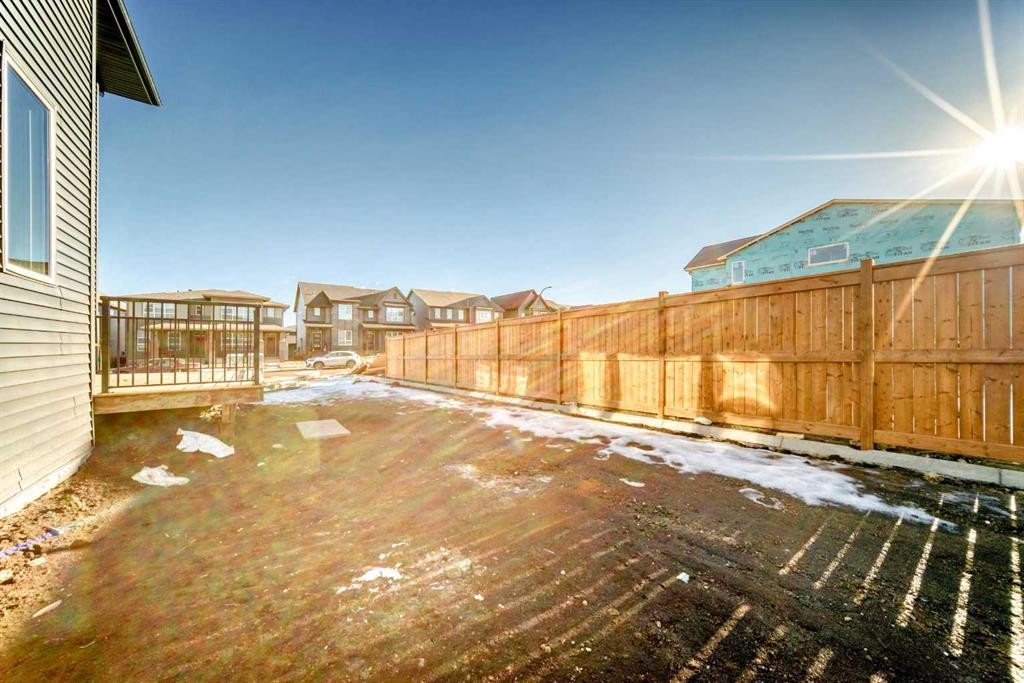 63 Creekside Path Sw, Calgary, AB - Outdoor