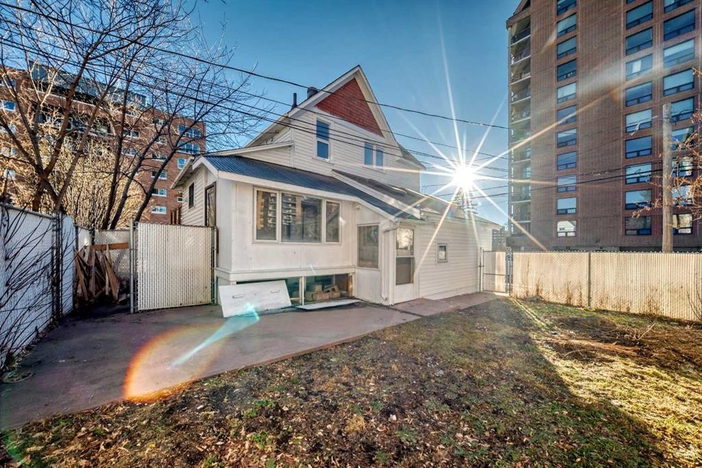 1407 12 Street Sw, Calgary, AB