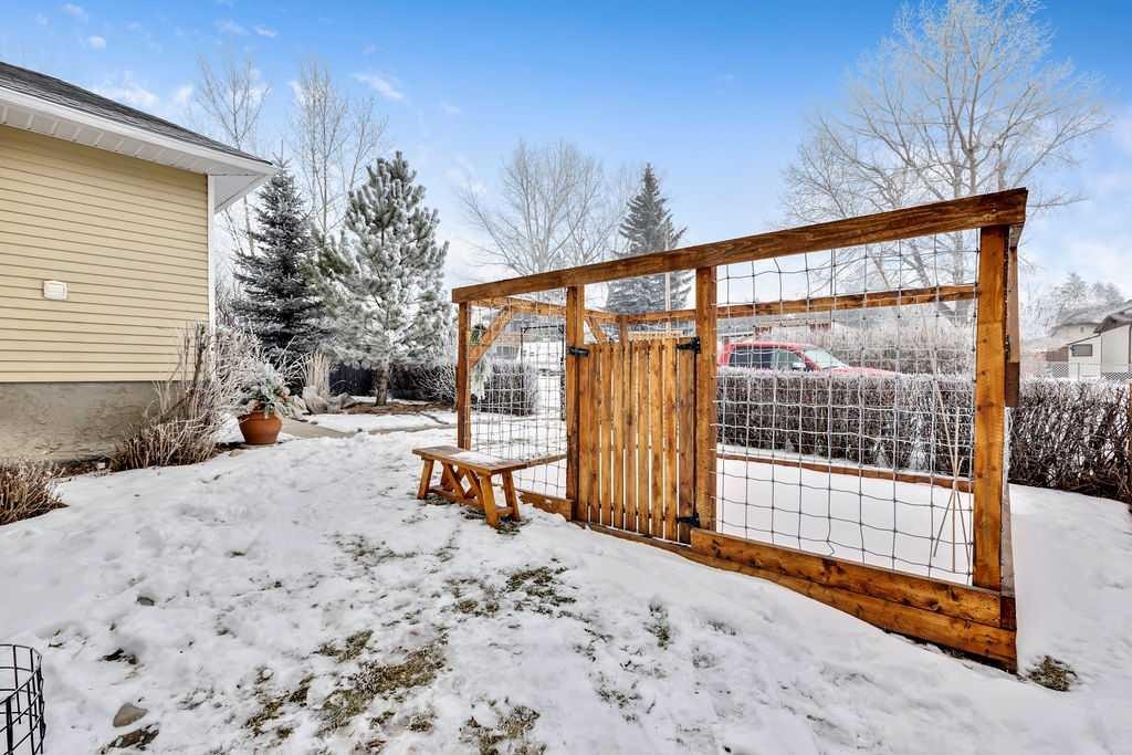 411 Mountain View Place, Longview, AB - Outdoor