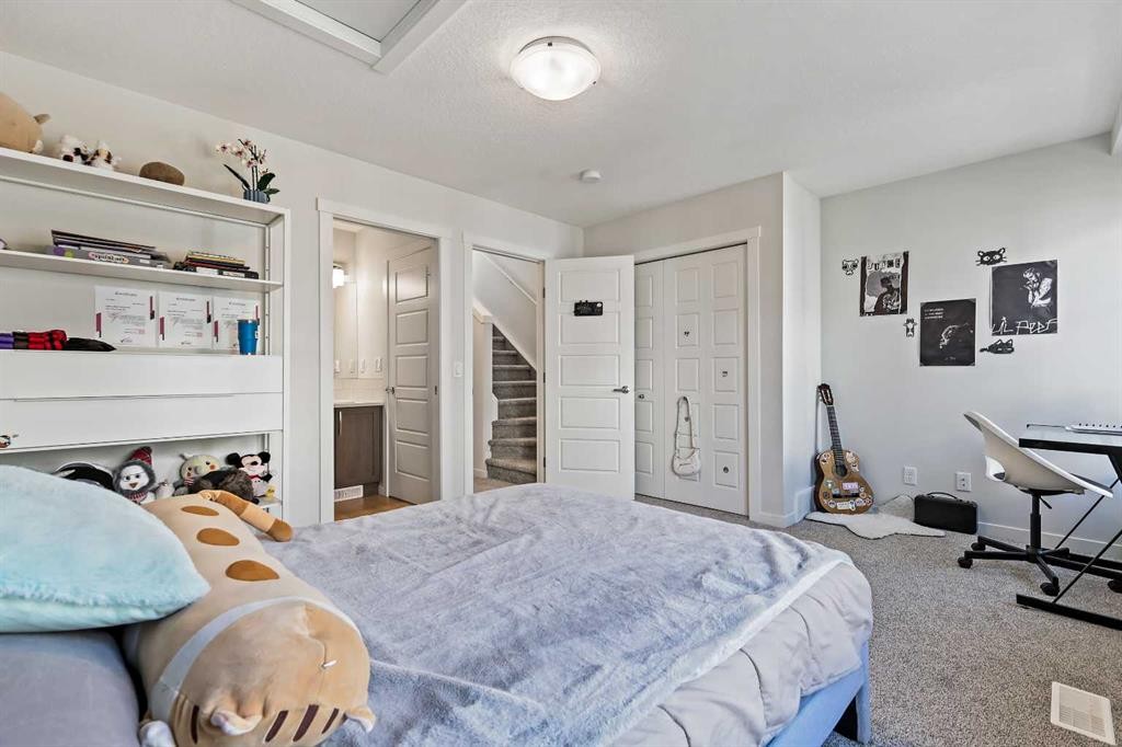107-474 Seton Circle Se, Calgary, AB - Indoor Photo Showing Bedroom