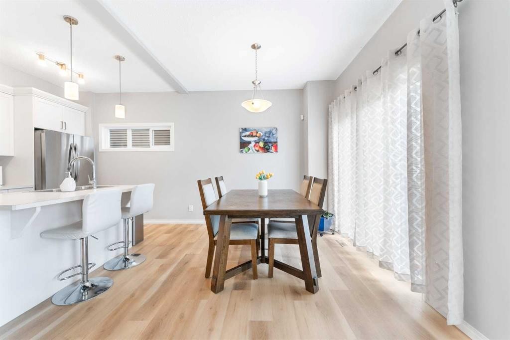 13 Walcrest Way Se, Calgary, AB - Indoor