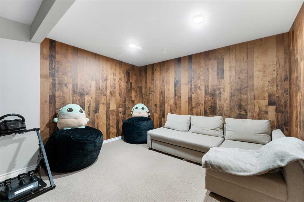 13 Walcrest Way Se, Calgary, AB - Indoor
