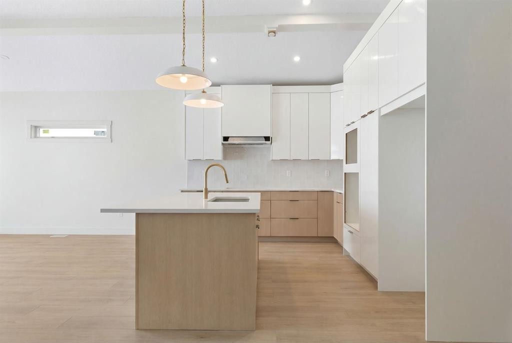 24 St Andrews Close, Lyalta, AB - Indoor Photo Showing Kitchen