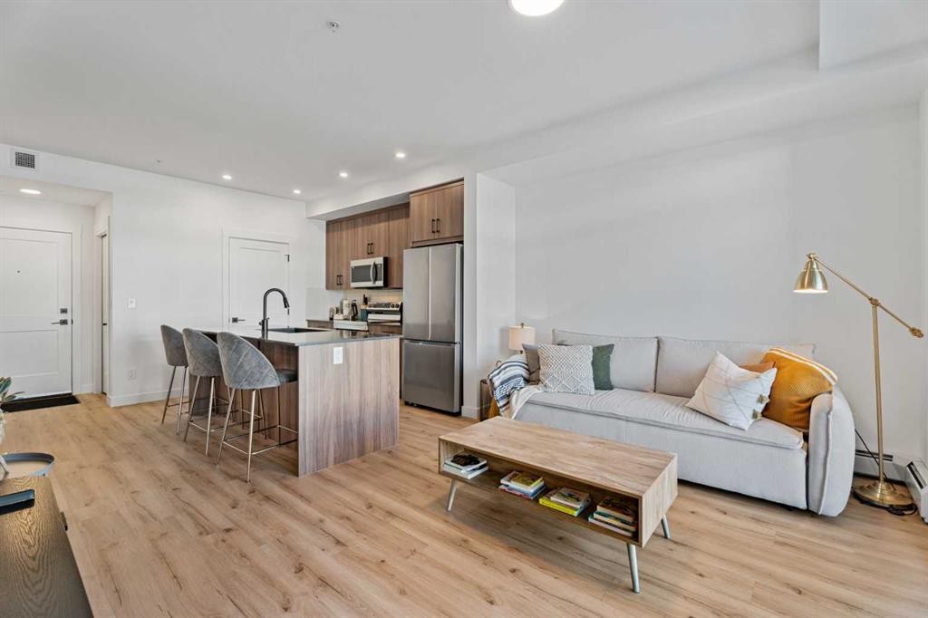 215-70 Sage Hill Walk Nw, Calgary, AB - Indoor