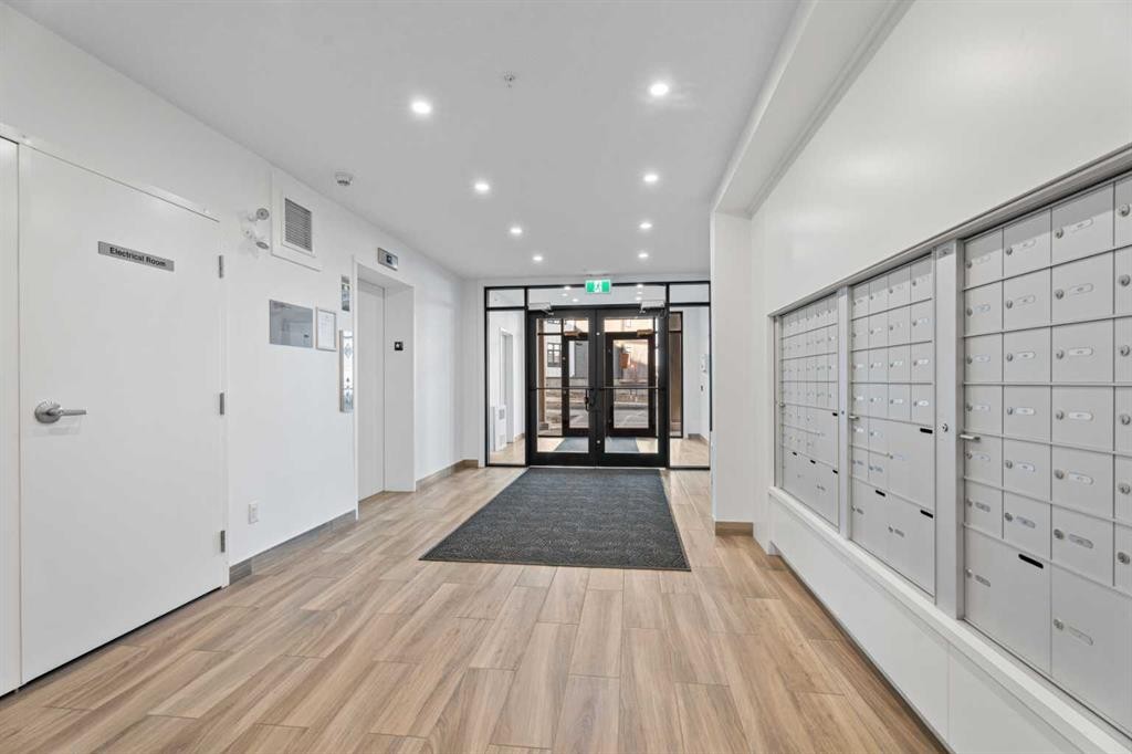 215-70 Sage Hill Walk Nw, Calgary, AB - Indoor Photo Showing Other Room