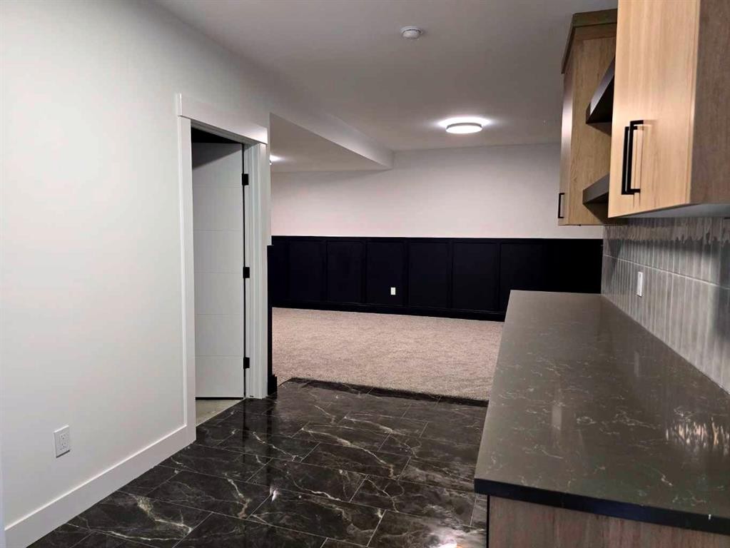 150 Muirfield Boulevard, Lyalta, AB - Indoor Photo Showing Other Room
