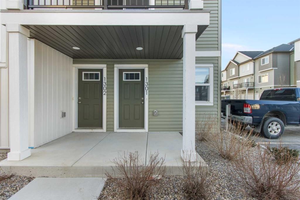 1301-24 Rivercrest Drive, Cochrane, AB - Outdoor