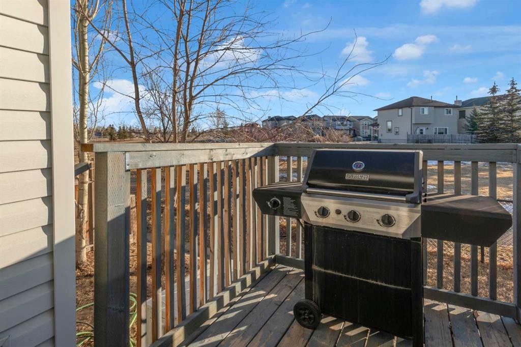 605-620 Luxstone Landing Sw, Airdrie, AB - Outdoor