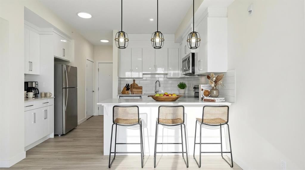 2425-15 Skyview Point Crescent Ne, Calgary, AB - Indoor Photo Showing Kitchen With Upgraded Kitchen